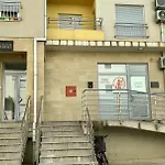 Goldmar Apartment With Free Garage Parking